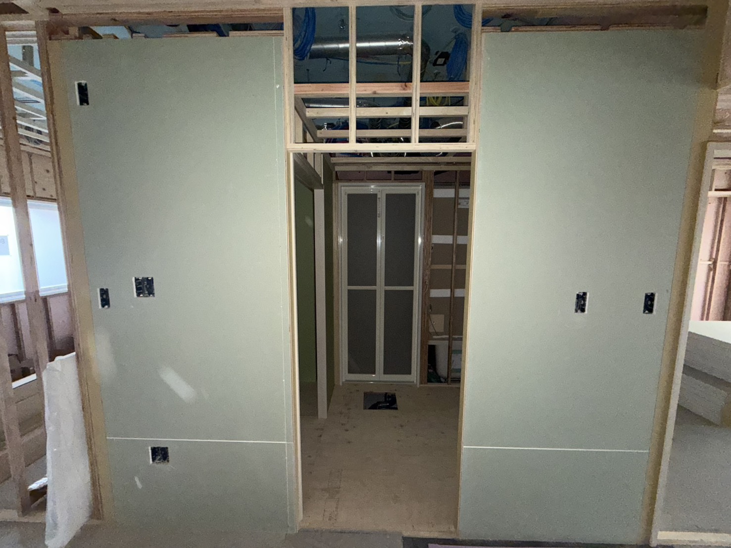 名古屋市緑区　新築マンション　造作大工工事