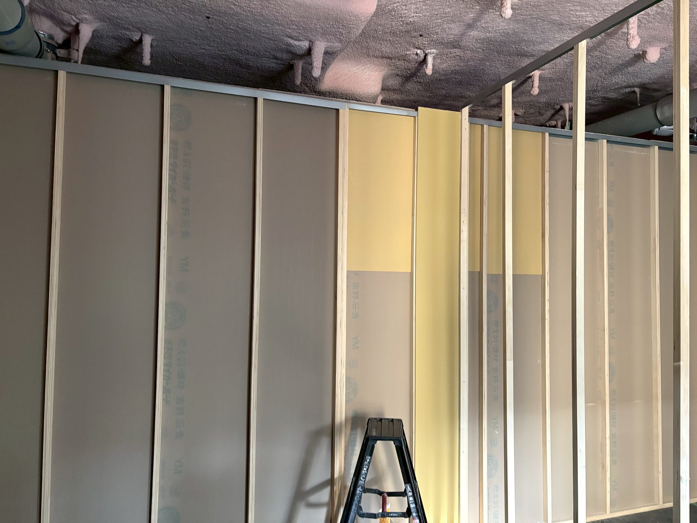 三重県四日市市　新築マンション　造作大工工事